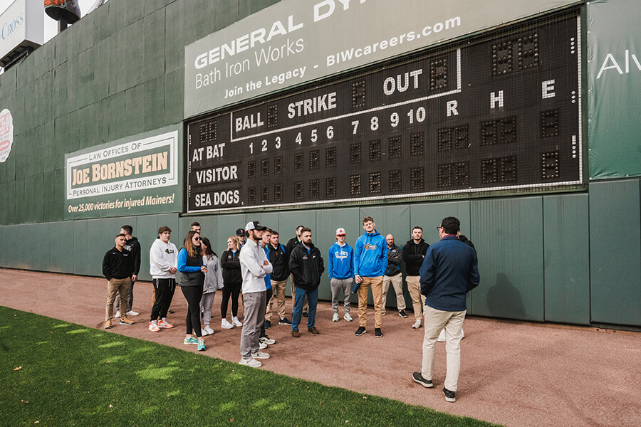 Sport and Exercise Science Programs 7 Recreational facilities management class field trip to Hadlock field.