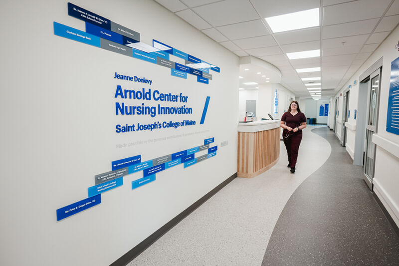 The Jeanne Donlevy Arnold Center for Nursing Innovation 16 Center for Nursing Innovation opening day