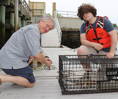 How an Invasive Species Can be Turned Into a Plus for Maine Lobsters 6 Professor Steve Jury and David Glass