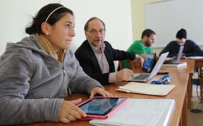 Giving-Learning- Business Class Using Ipads Giving-learning- business class using ipads